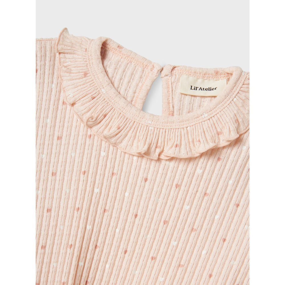 Køb Lil'Atelier Peach Blush Hulla Hua Kjole