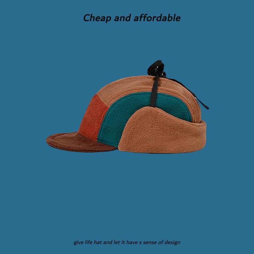 Alpha Kiss - Color Block oorklepkapje