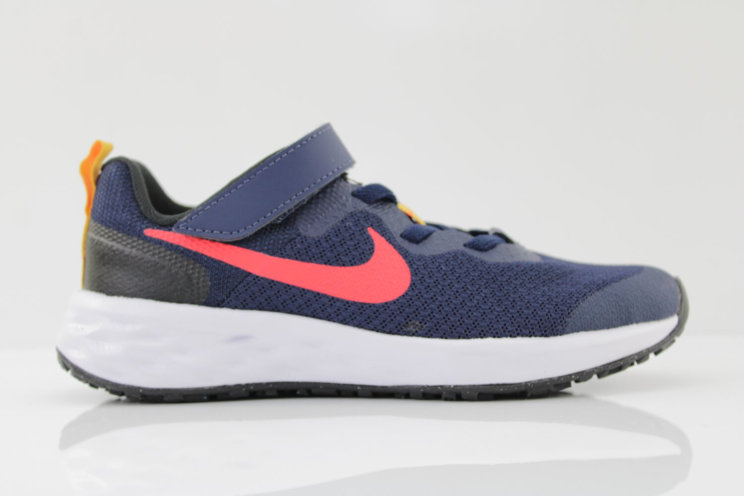 Nike Sneaker