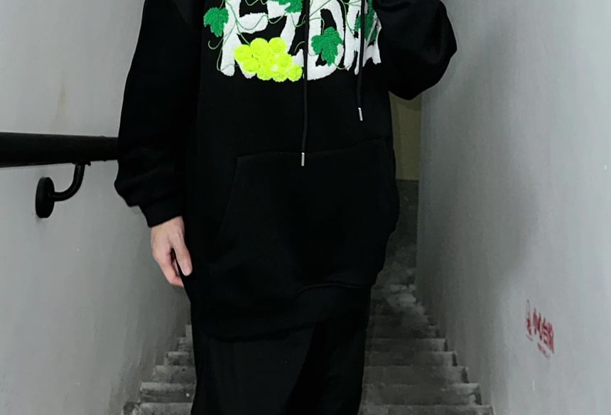 ROOSE - Hoodie met tennisbal en druivenmotief