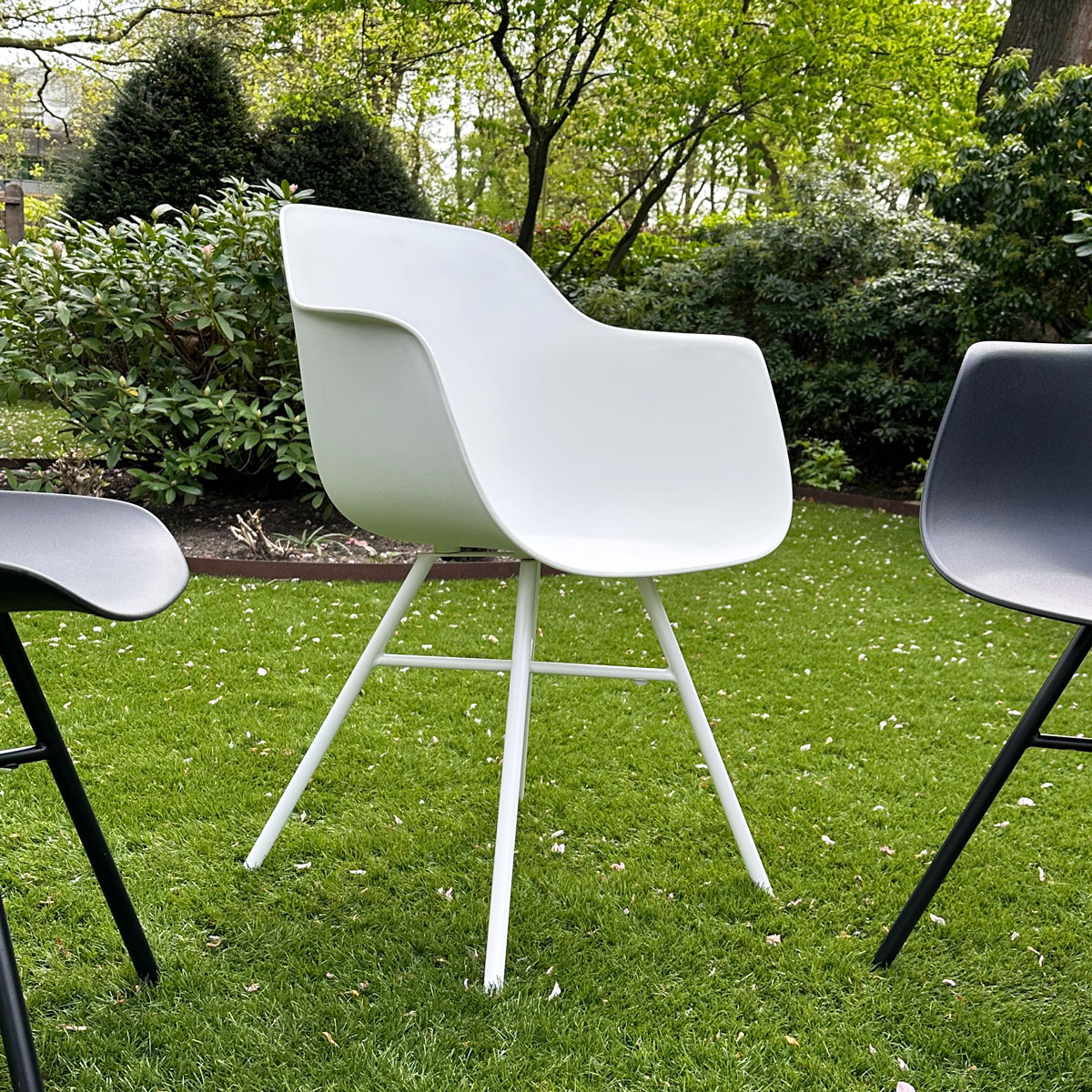 Tuinstoel Noa-Puk - wit onderstel Wit