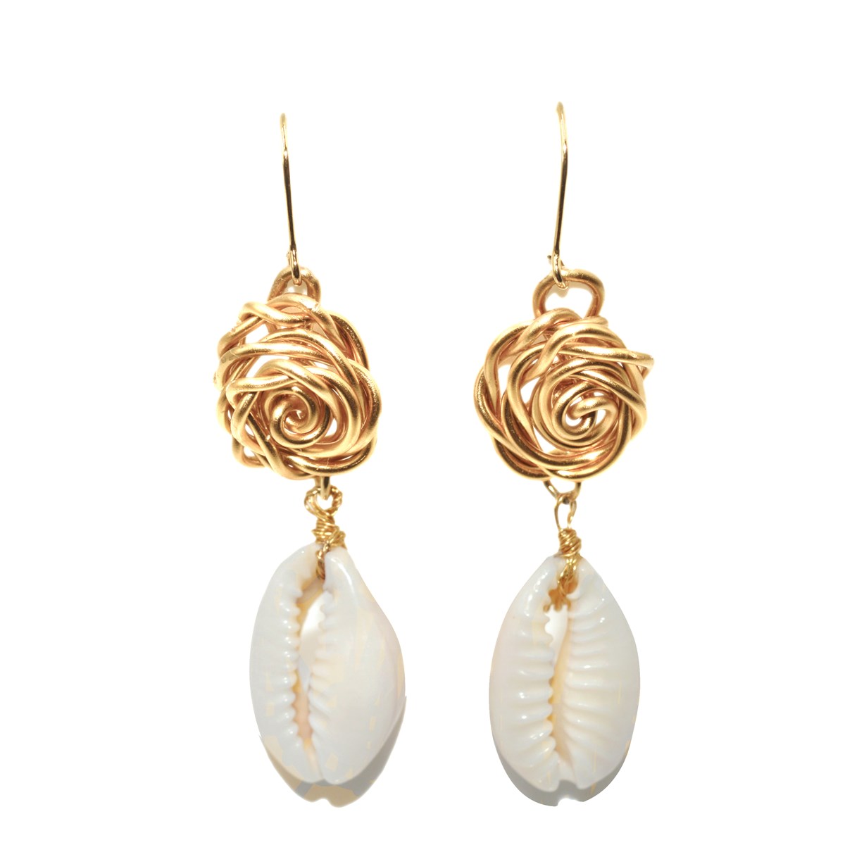 Boucles d 'oreilles  en fil de cuivre torsadé à la main cauris- Gold filled