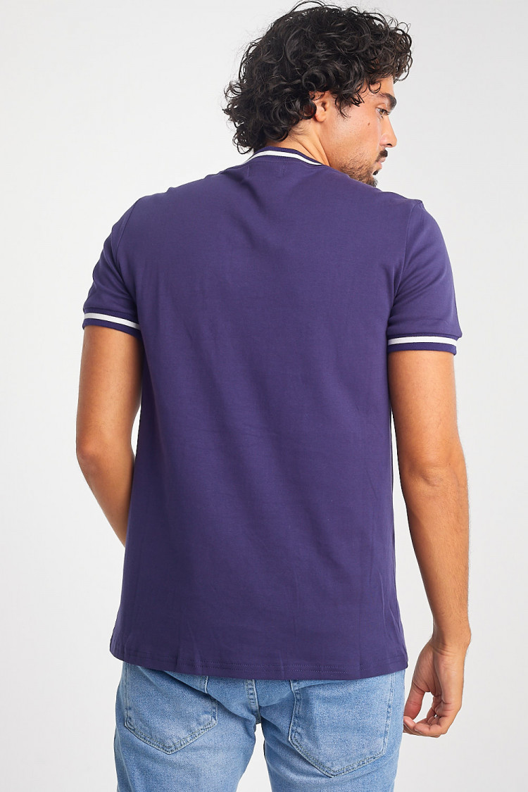 T-shirt bleu foncé col rond à bandes blanches