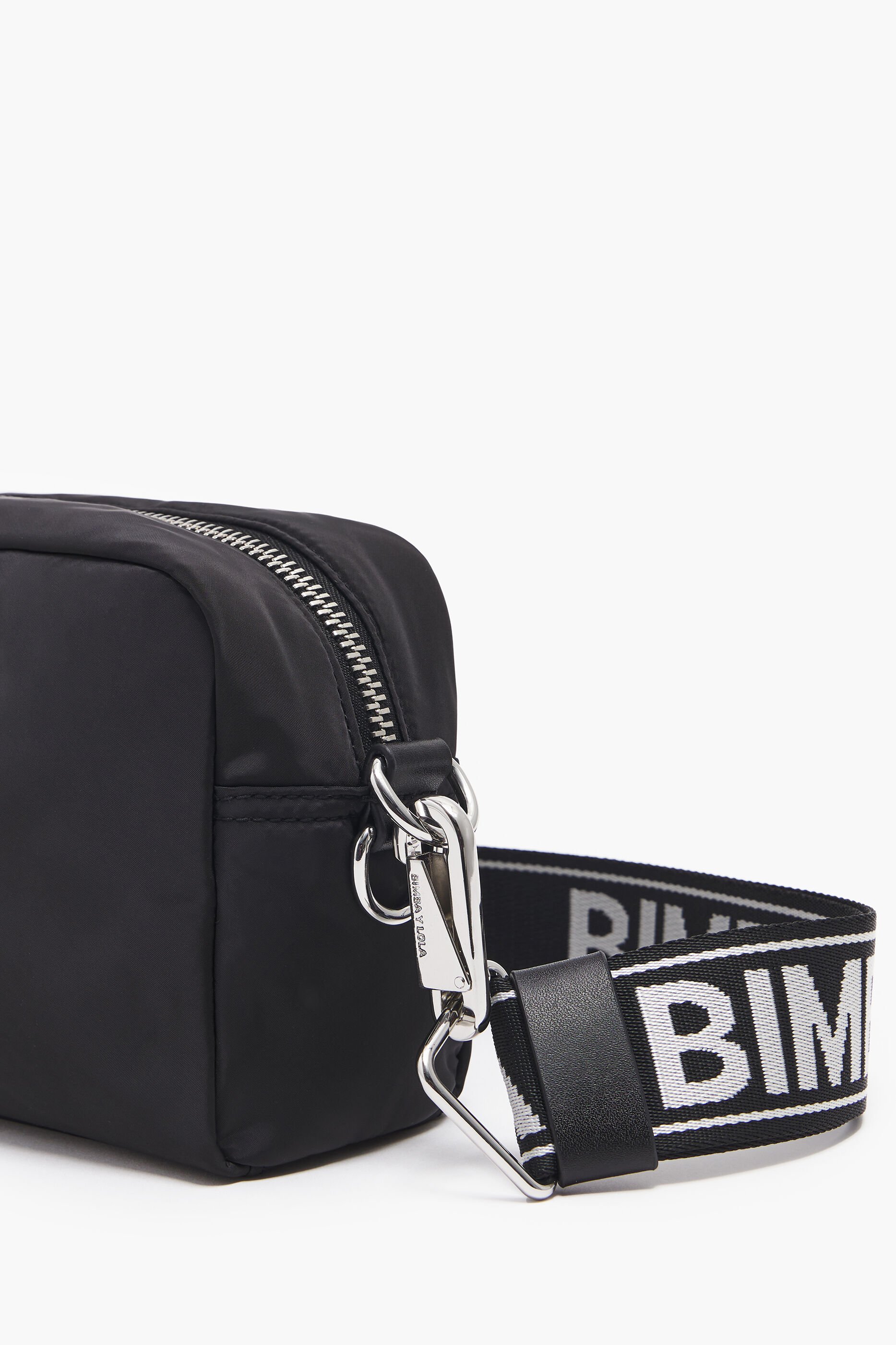 Bolsa de ombro pequena em náilon preto
