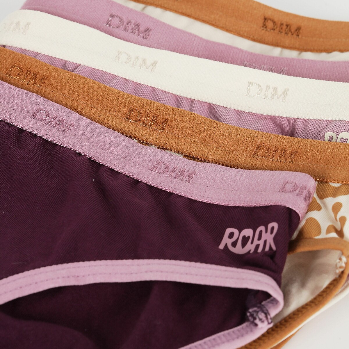 DIM<br>Conjunto de 5 cuecas com bolsa