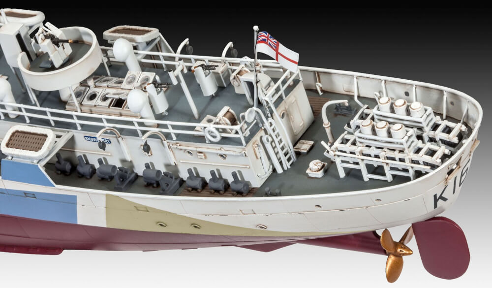 Flower Class Corvette HMCS Snowberry, Revell Modellbausatz