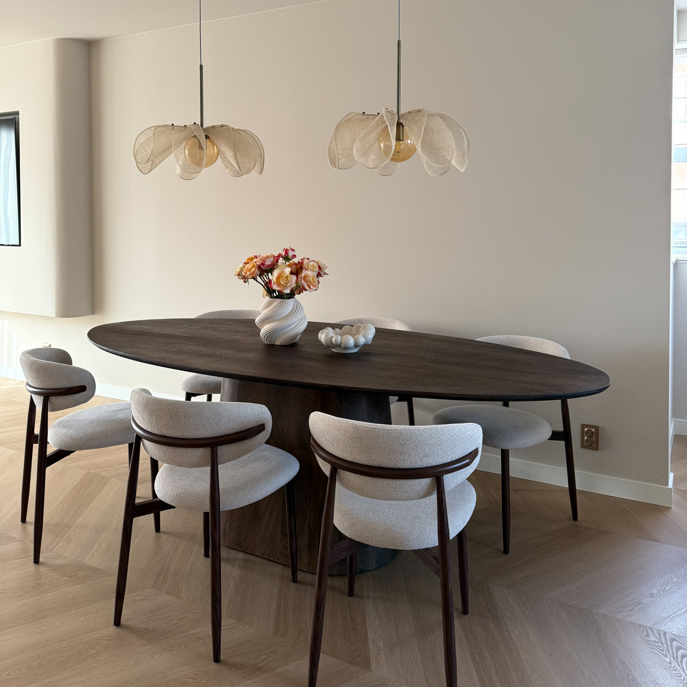 Eetkamertafel Oslo ovaal Bruin 240cm
