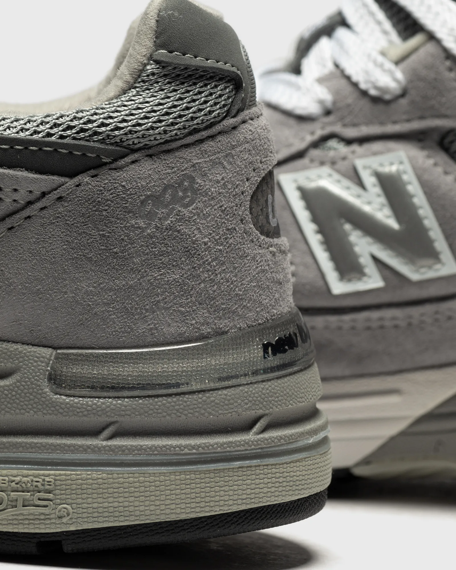New Balance WR993GL