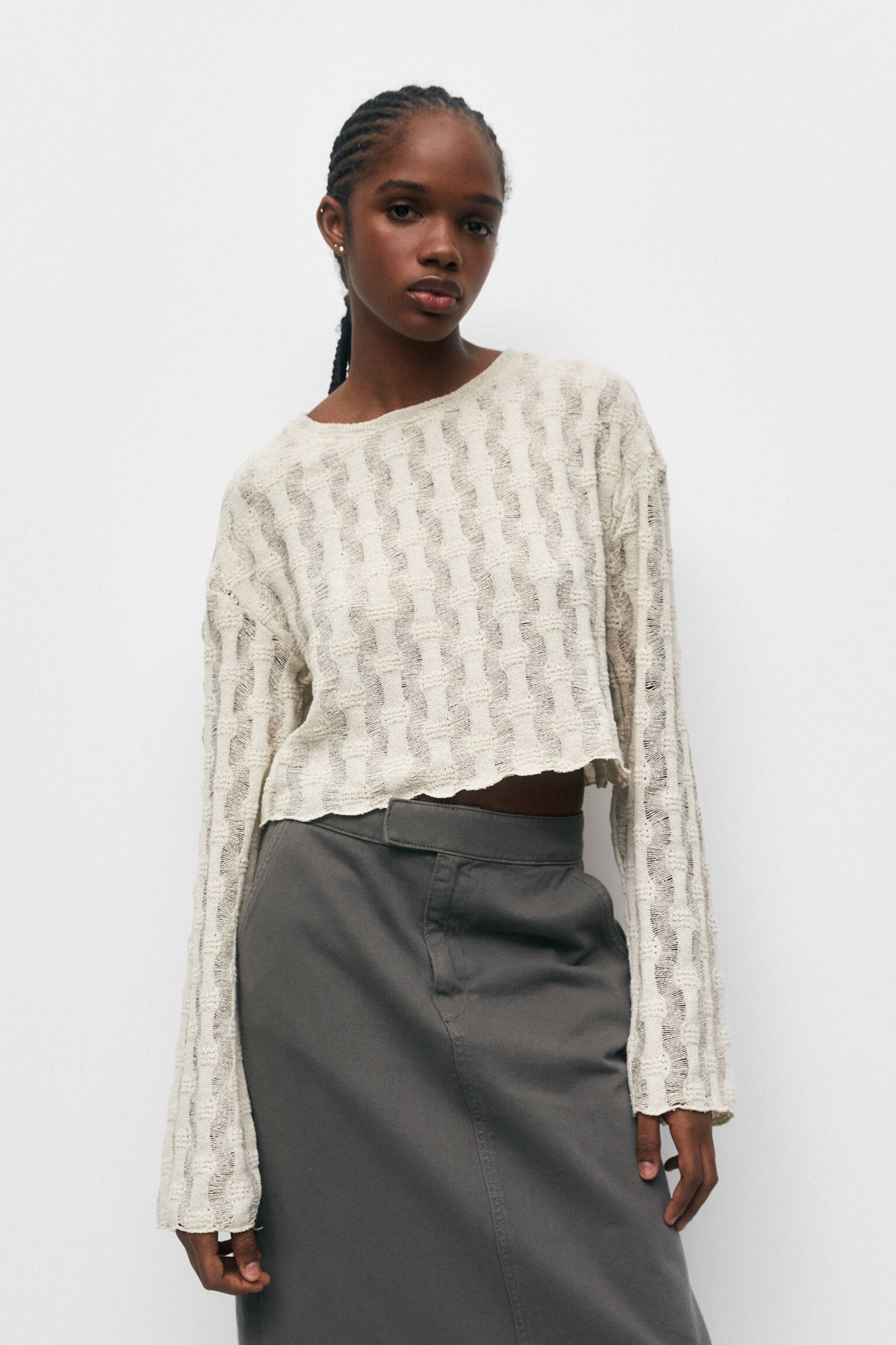 BLUSA CURTA TEXTURIZADA - COR PEDRA