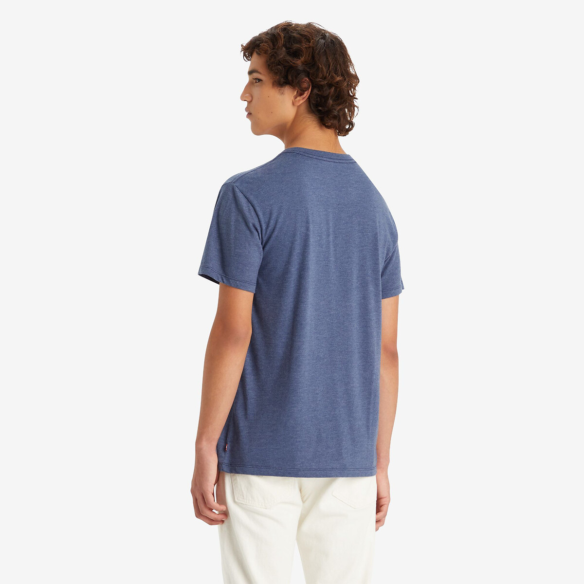 Camiseta LEVI'S com gola redonda e logotipo.