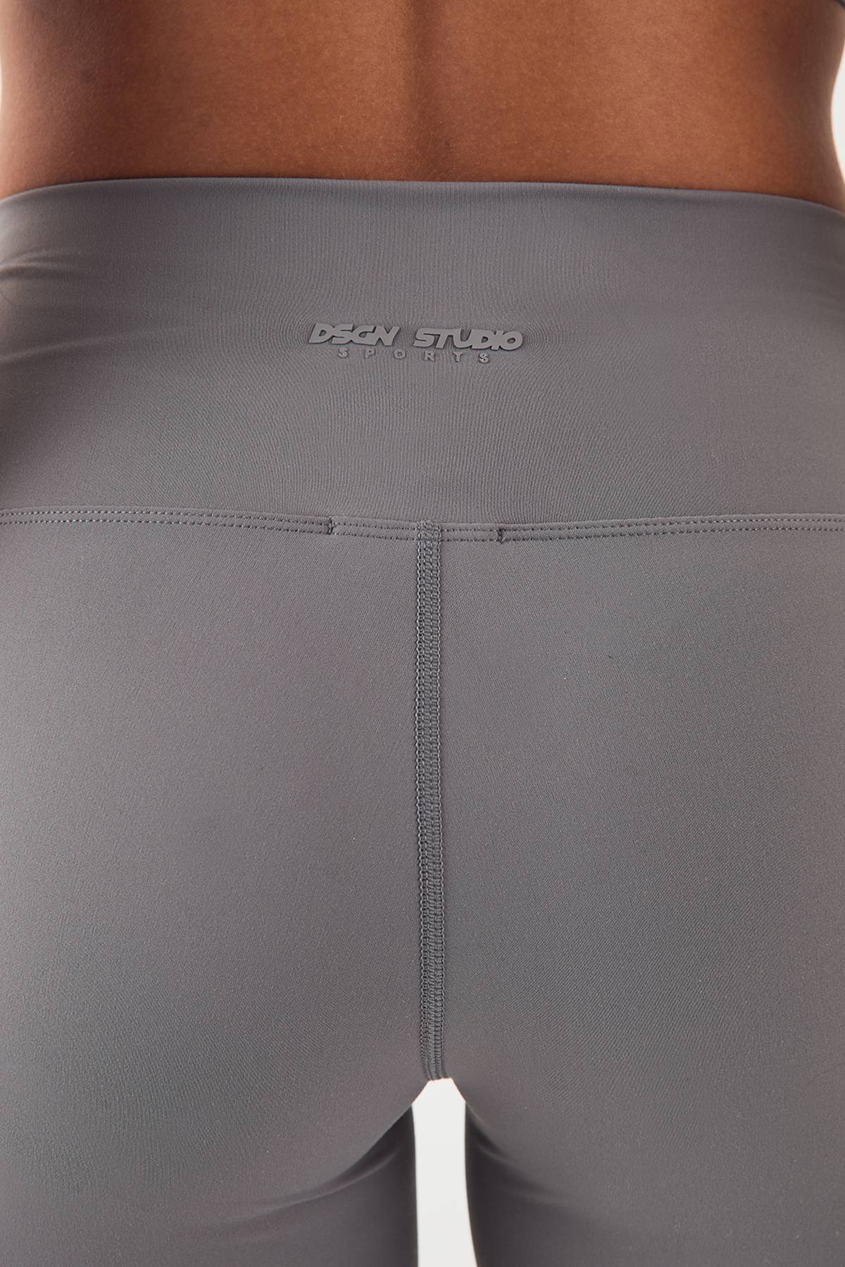 Leggings à panneaux en maille DSGN Studio