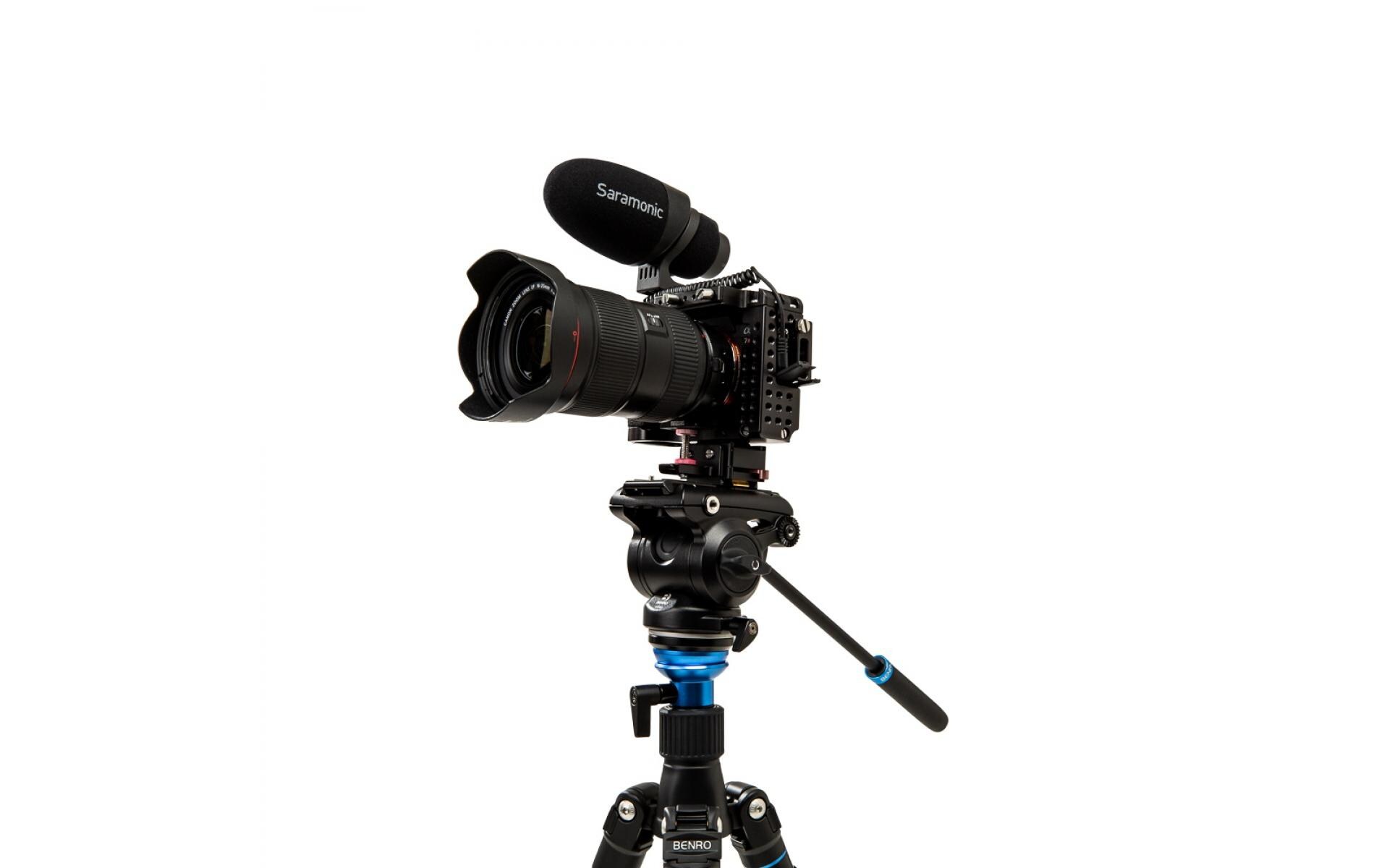 Videokopf S4PRO<br>Vielseitiger Videokopf für kompakte digitale Video- oder Systemkameras