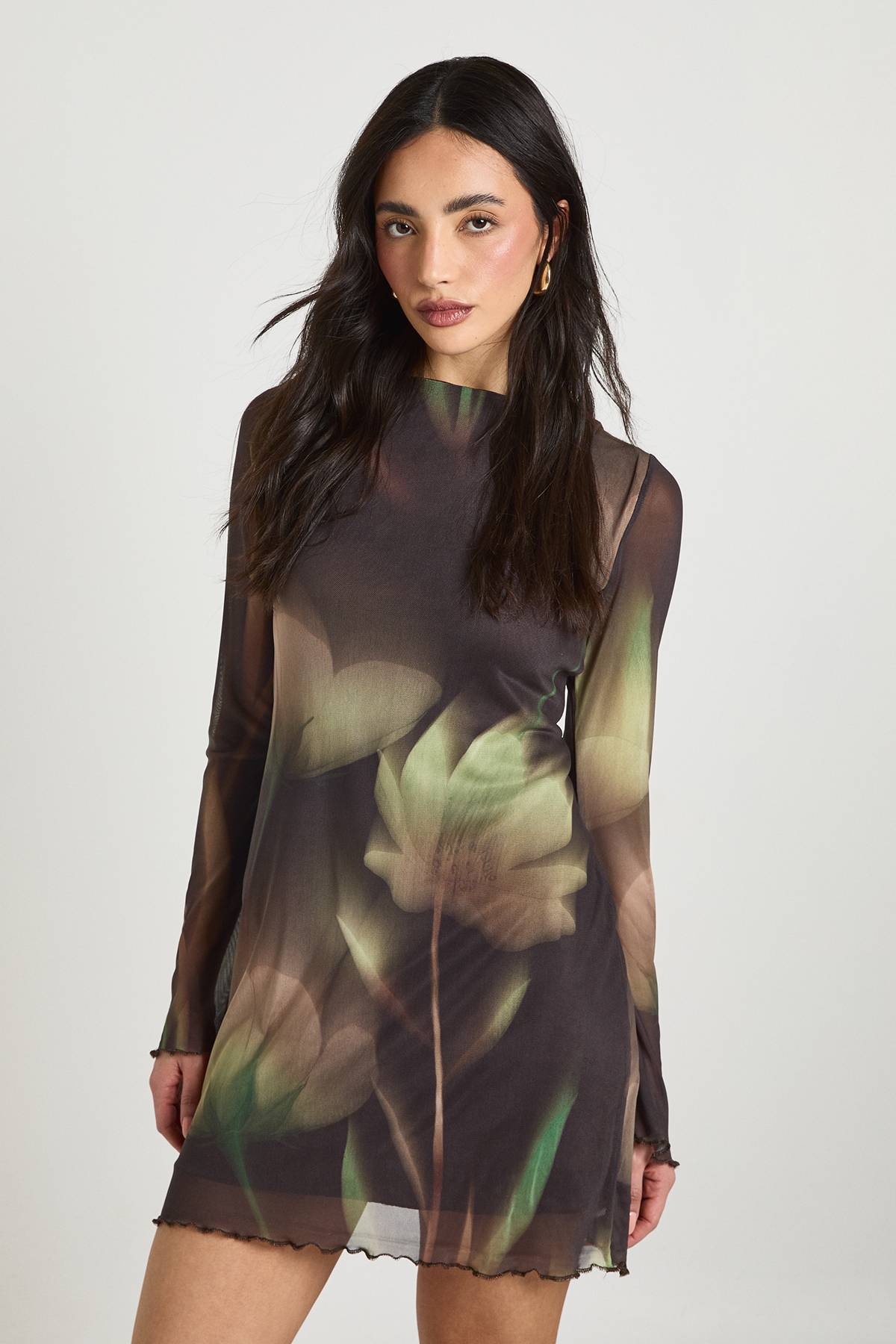 boohoo Robe Courte À Manches Évasées En Maille Florale