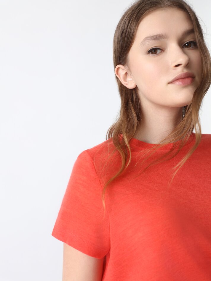 Camiseta com nó - Coral forte
