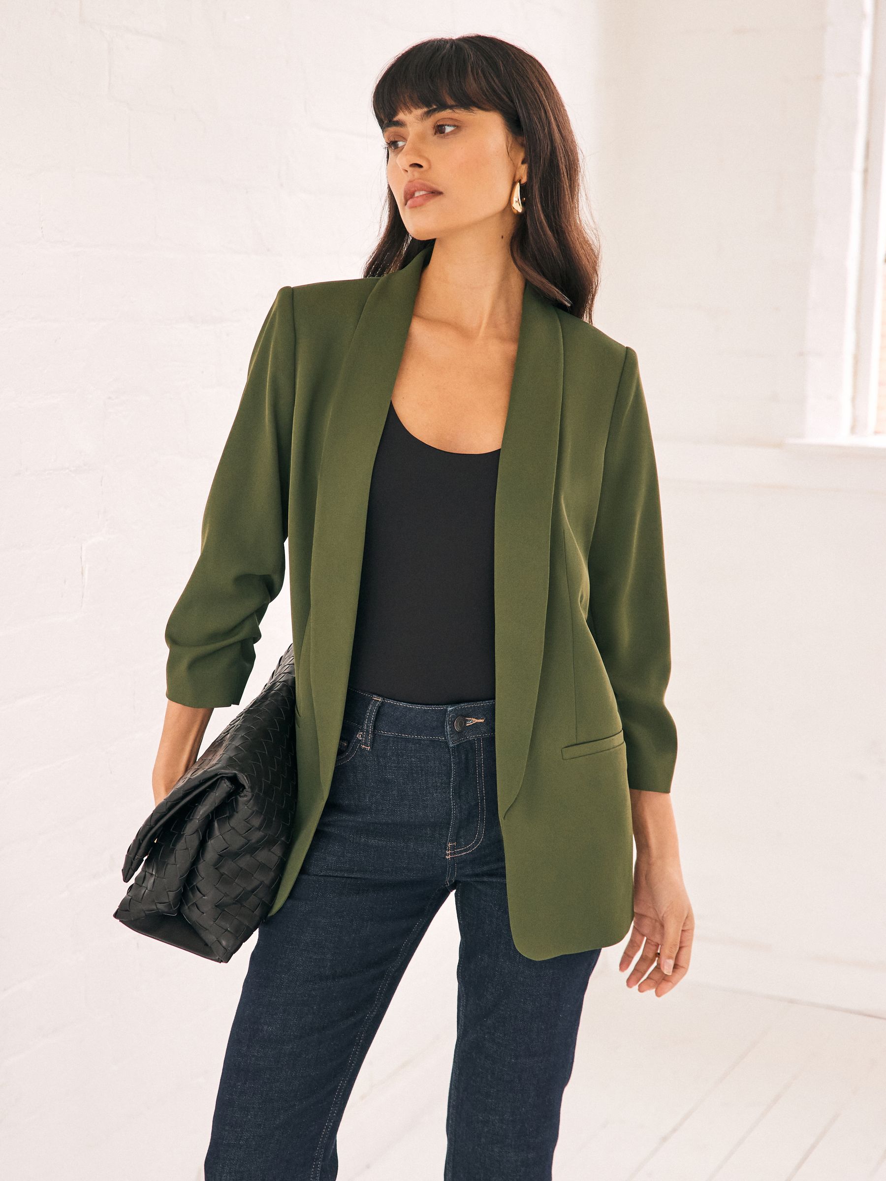 Olijfgroen - Ruimvallend blazer met gerimpelde mouwen