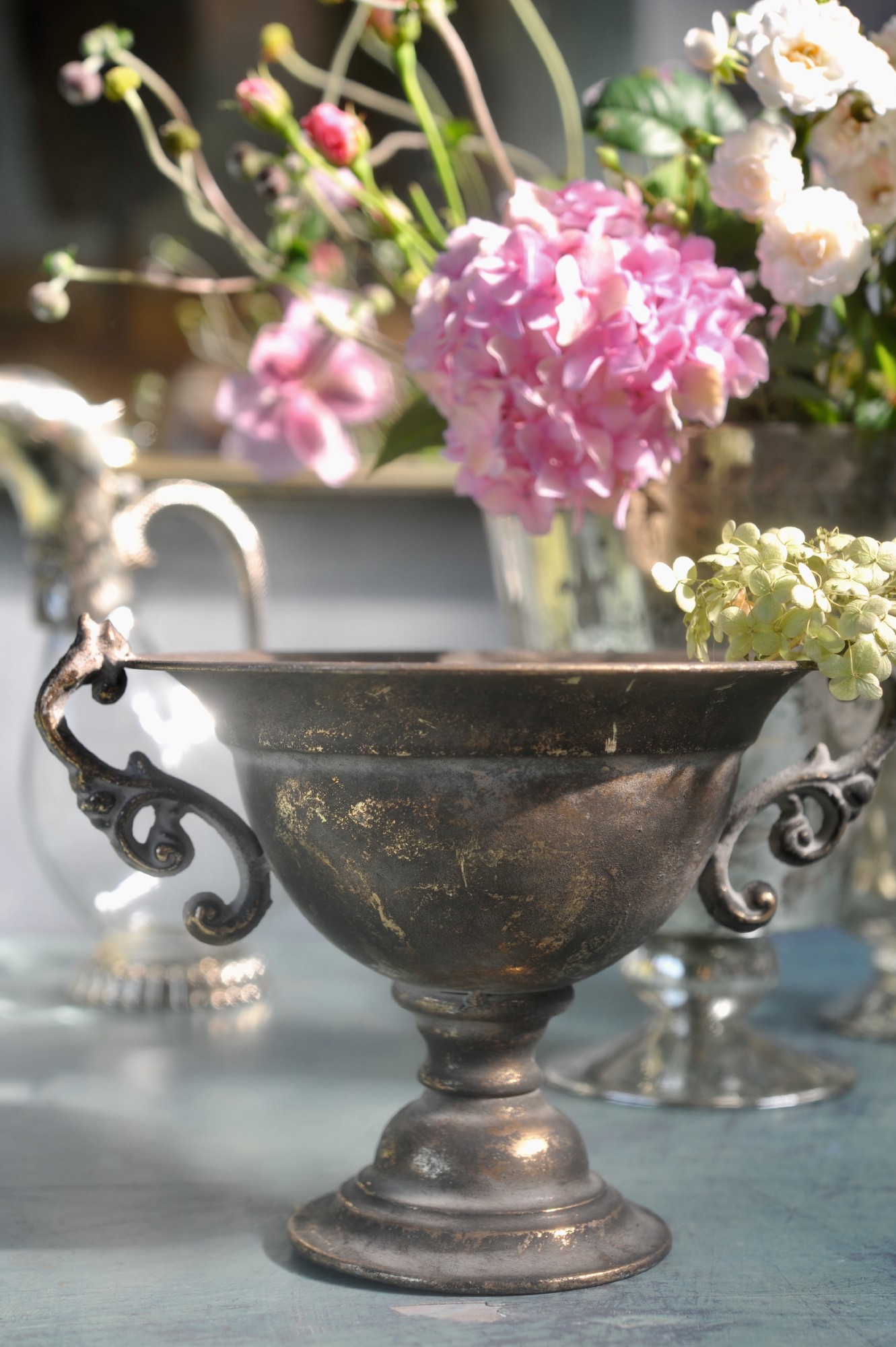 Pokal 'Medere', antik gold, B 24 cm, L 20 cm, H 17 cm von fischer's lagerhaus