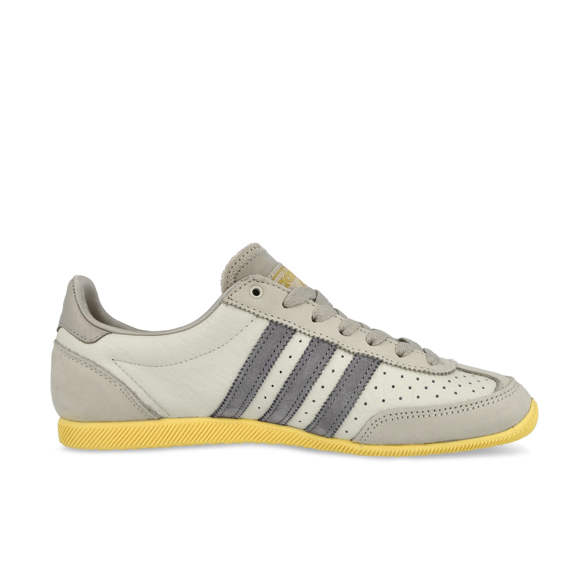adidas<br>Japan W