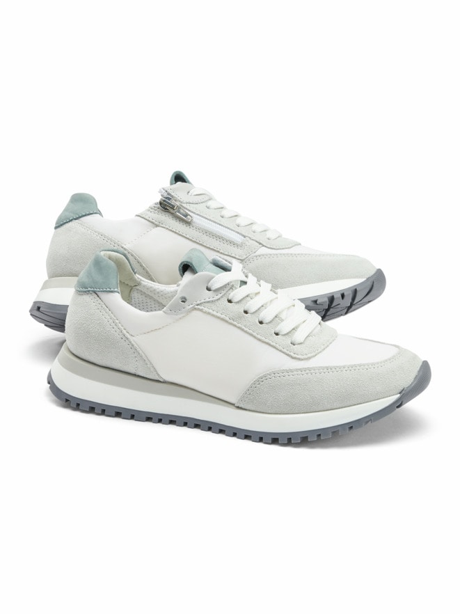 Smart Sneaker