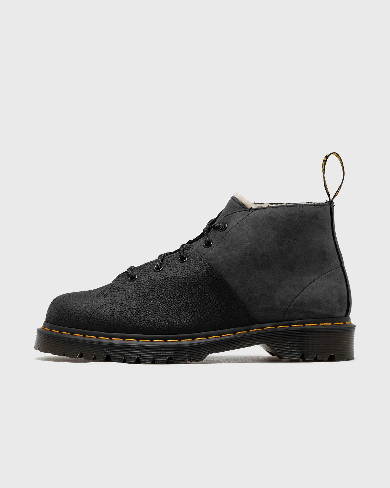 Dr.Martens Church Black Nubuck Shoulder+Nubuck Pebble Emboss