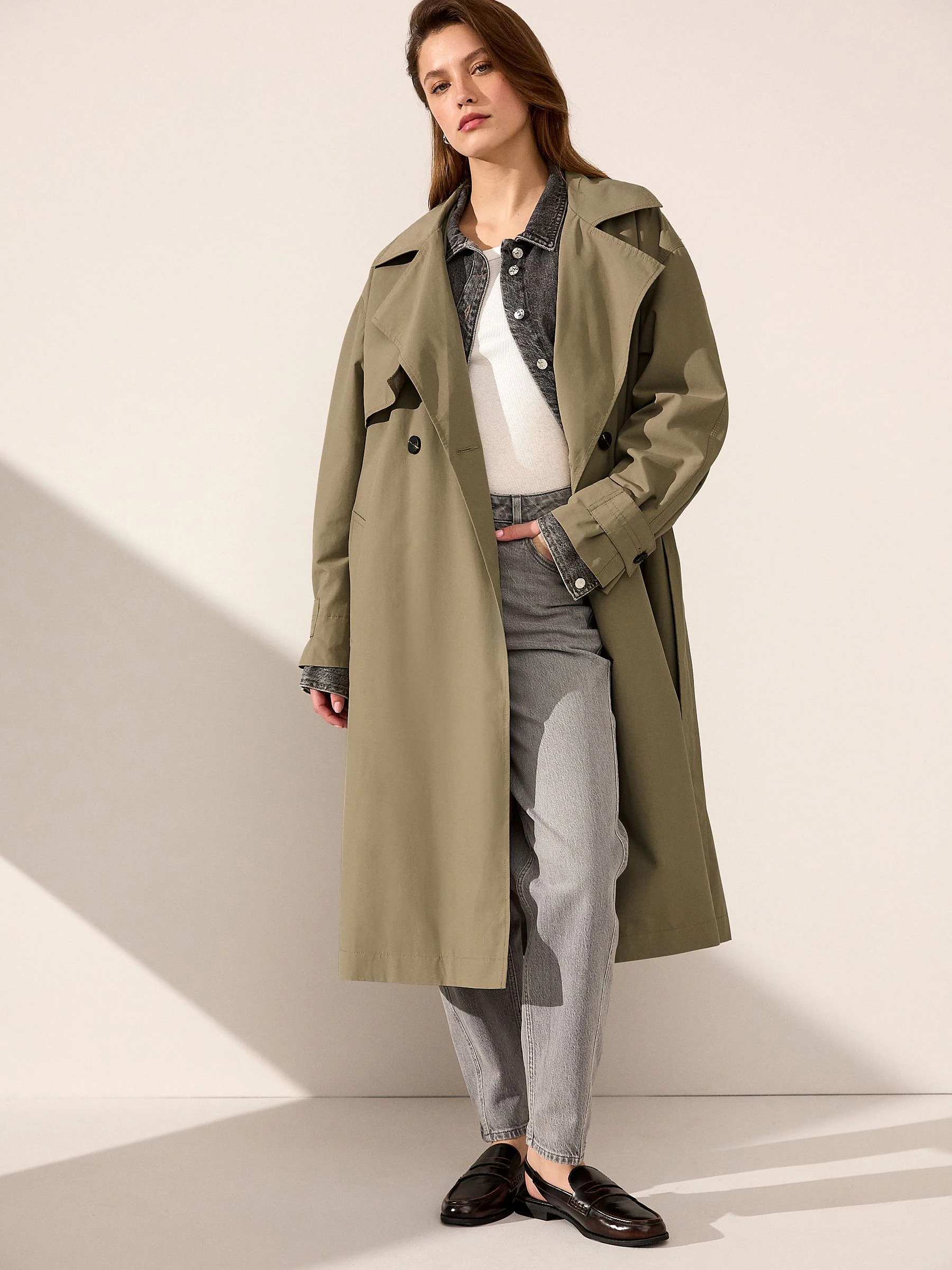 Kakigroen - Regenbestendige trenchcoat
