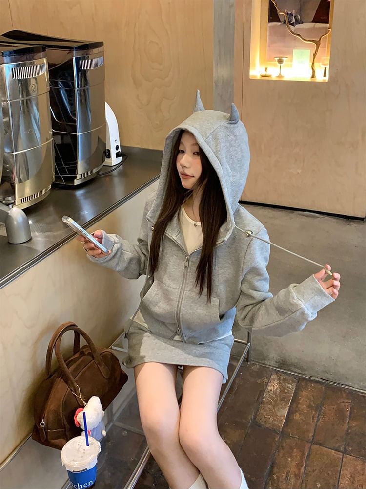 ANORA - Hoodie met trekkoord en hoornaccent