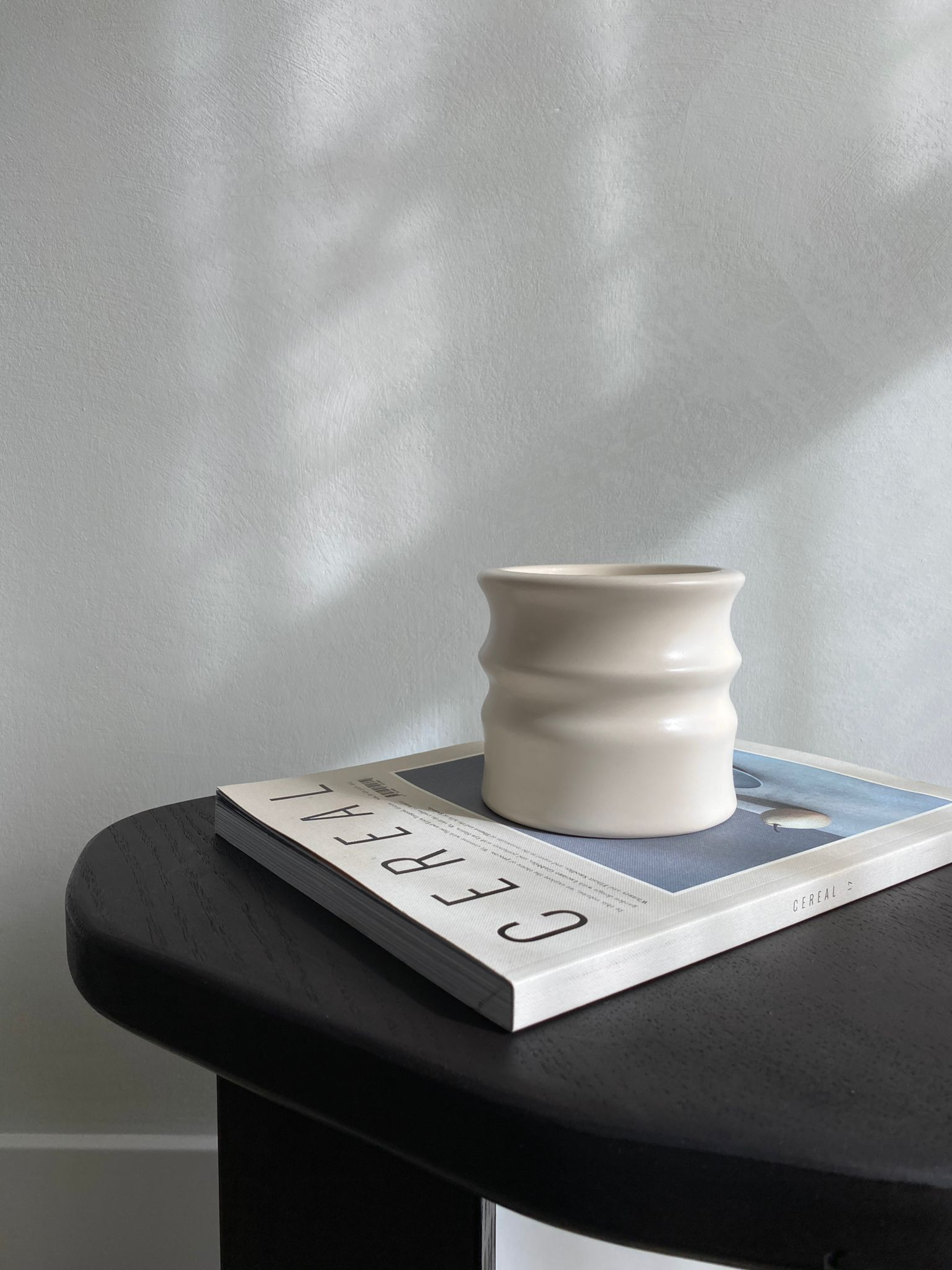 Kaars Shape 01.01 Candle & Happy lid White Shape 01.01 Candle & Happy lid white - Wild Fig