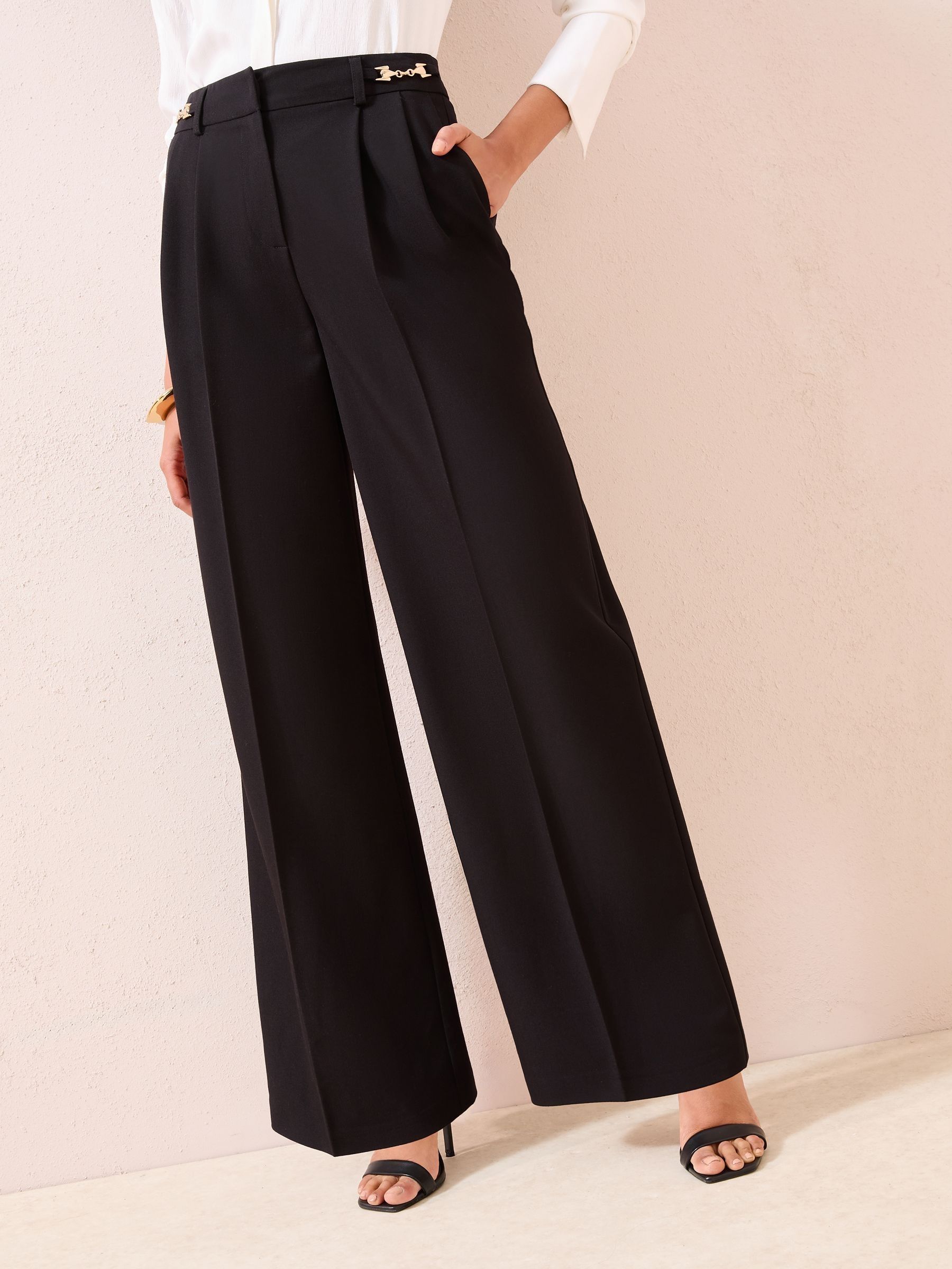 Zwart - Friends Like These X Lucy Mecklenburgh Snaffle Trim Premium Wide Leg Trousers