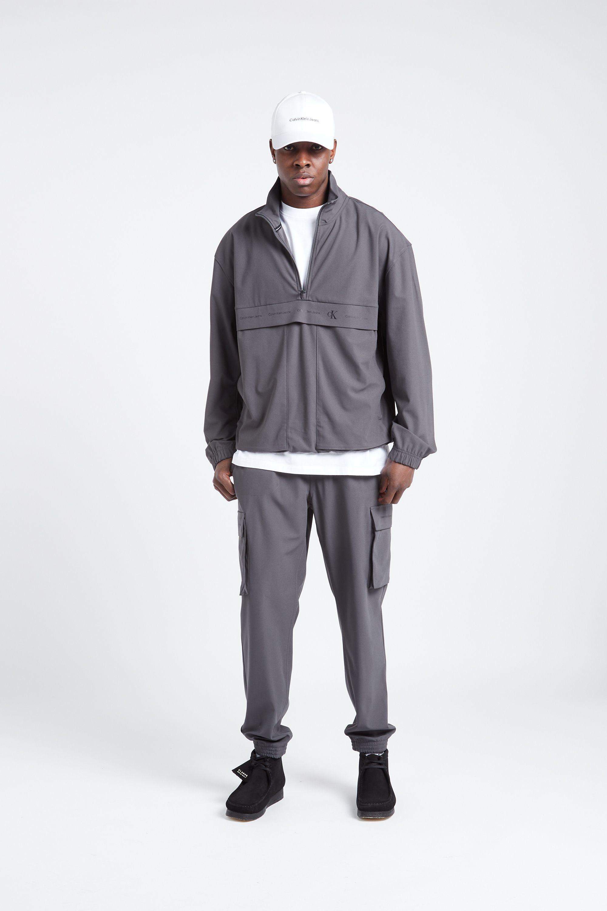 CALVIN KLEIN JEANS Hoodie demi zip TECHNICAL LOGO REPEA Gris