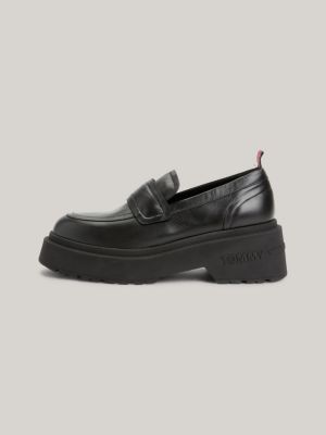 Mocassins de couro robustos com travas
