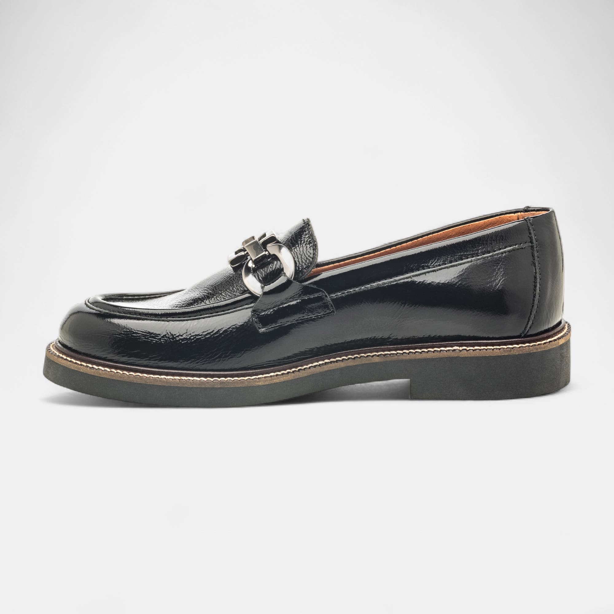 Mocassins Femme en cuir noir vernis