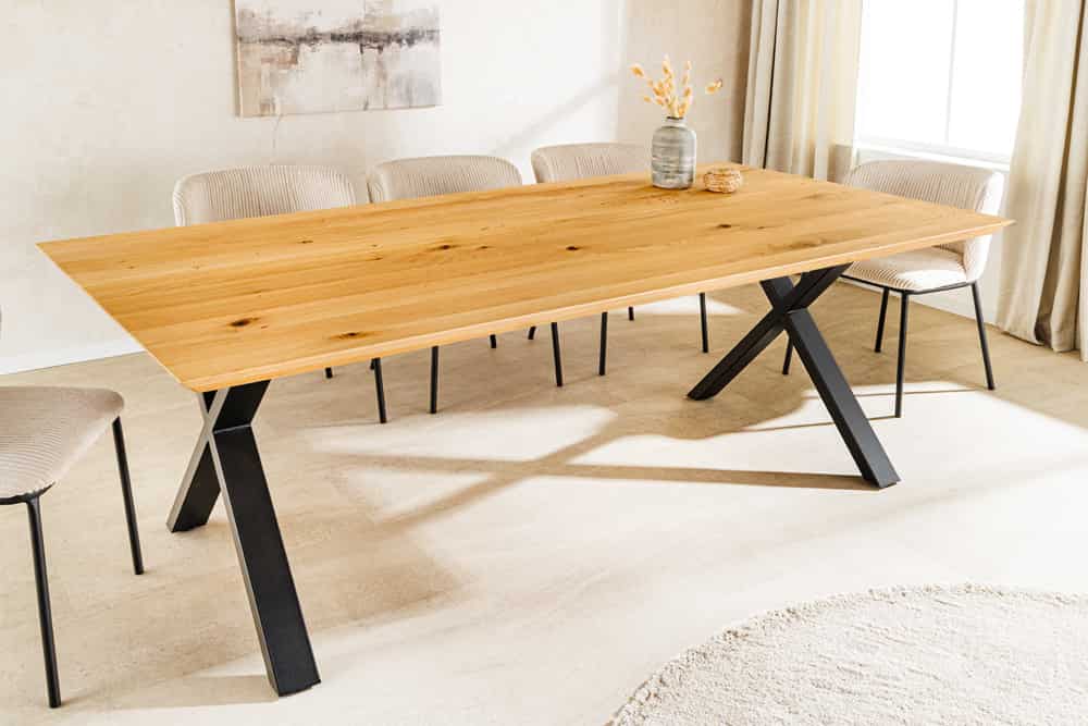 Massivholz Esstisch WILD OAK 200cm natur Wildeiche Schweizer Kante X-Gestell