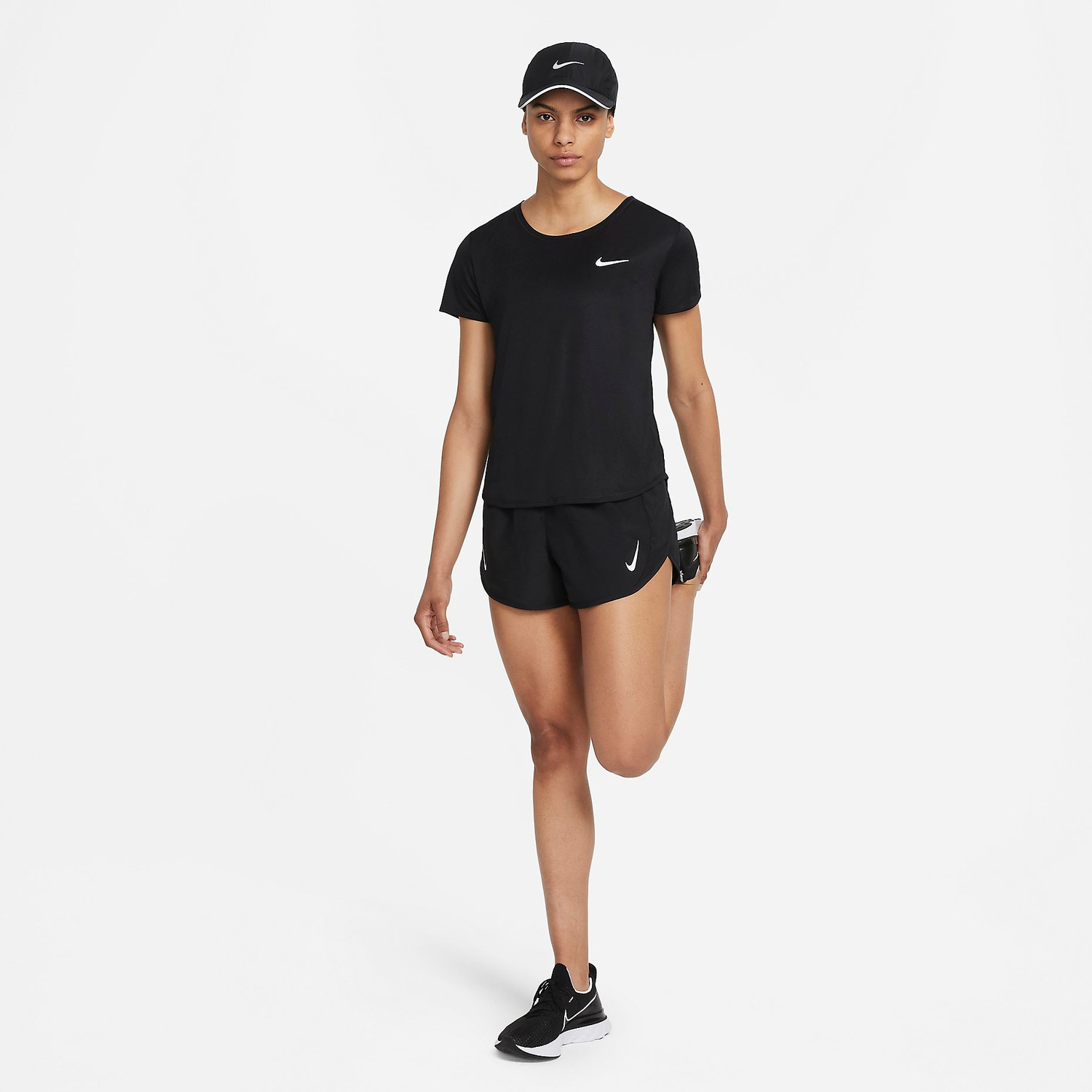 Nike Dri-FIT Tempo Race Short Dames