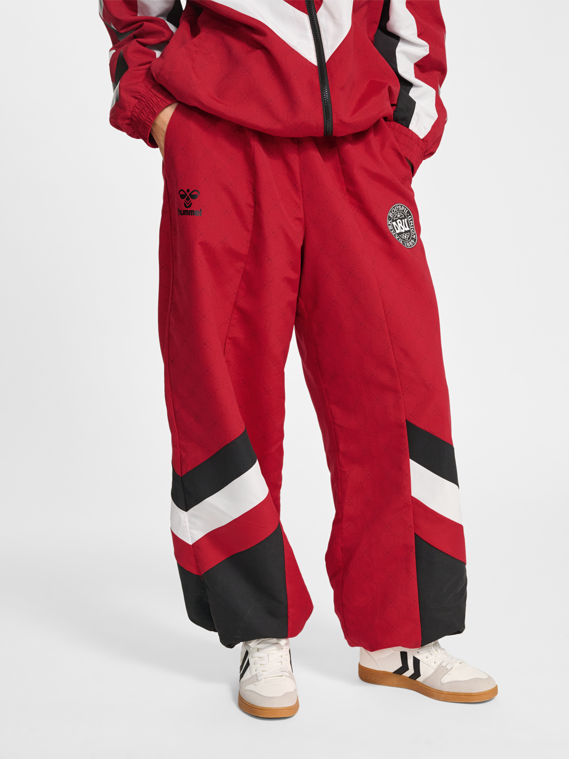 hmlTRACKSUIT PANTS DBU ROTATE