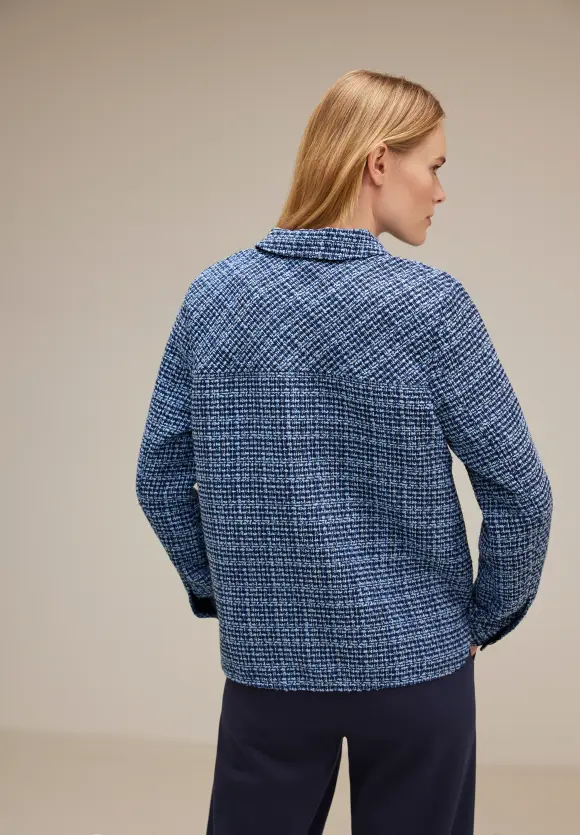 Kurzjacke in Bouclé - dahlia blue
