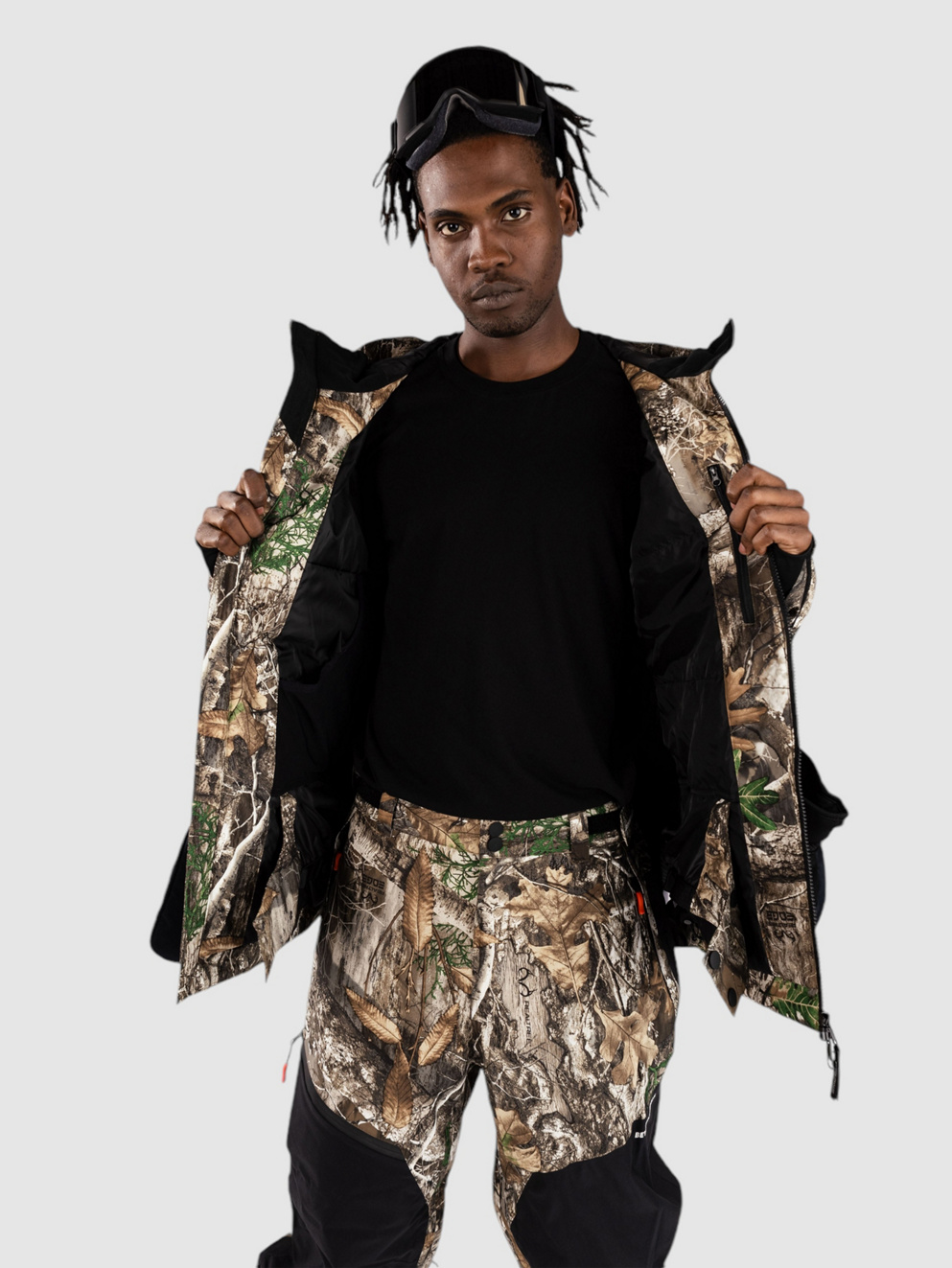 Beyond Medals Fullzip 2L Realtree Jacket realtree