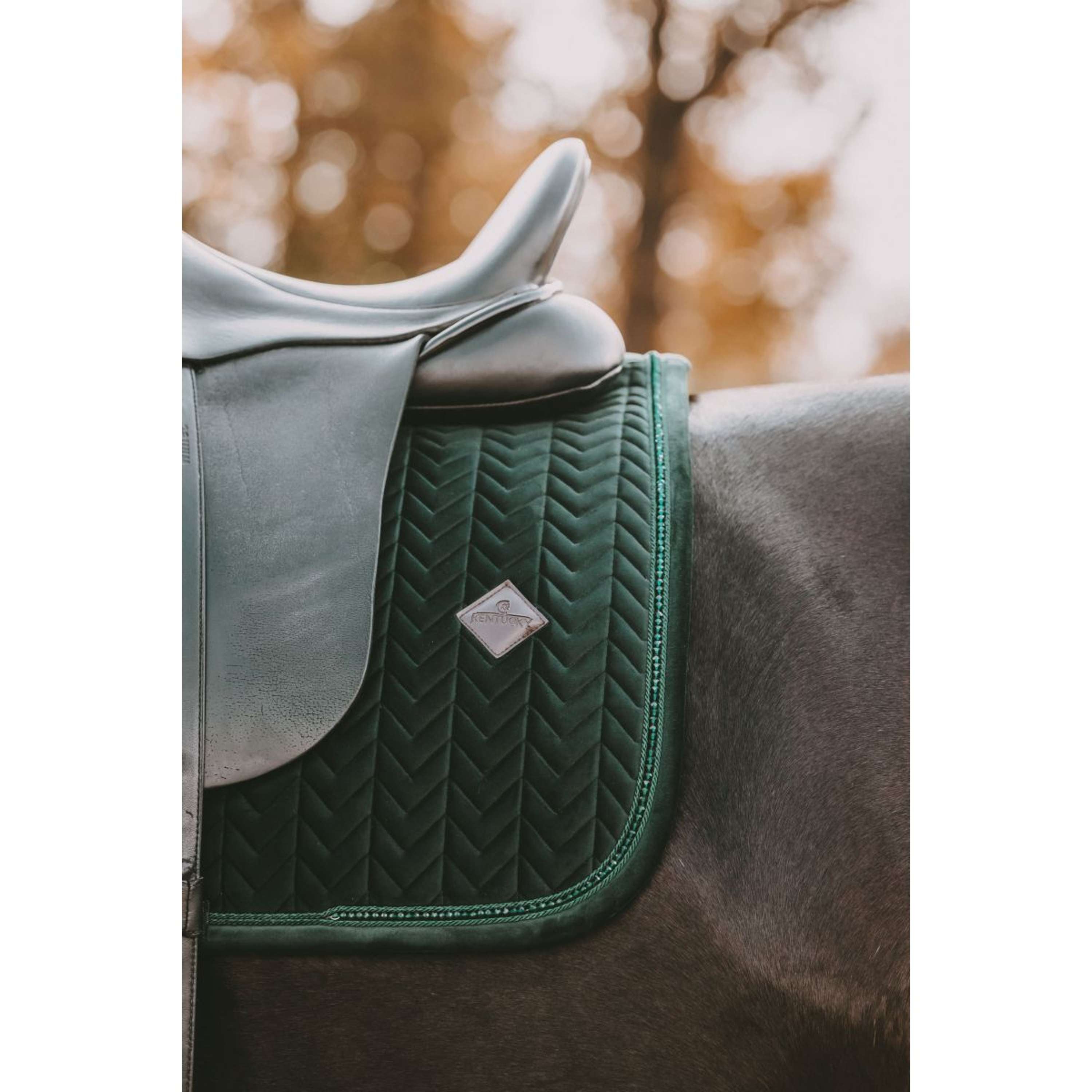 Kentucky Zadeldekje Velvet Pearls Dressuur Pine Green