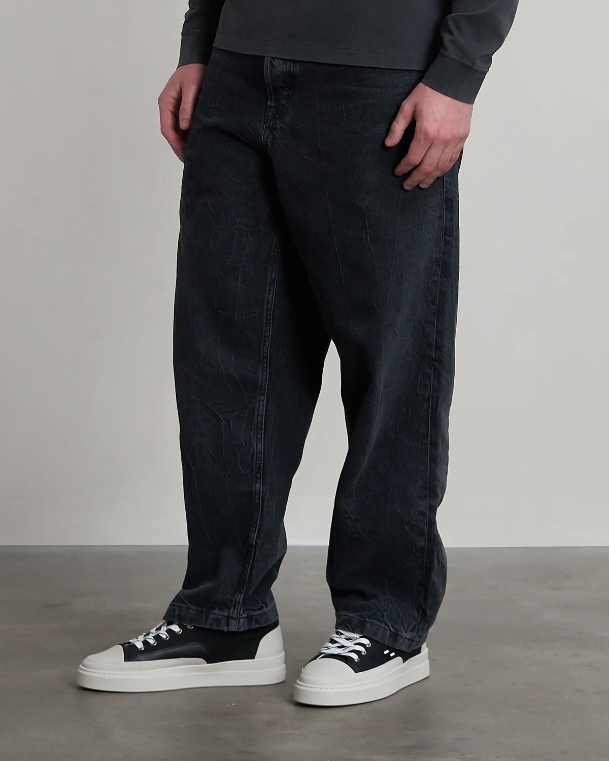 Riviera Low Black