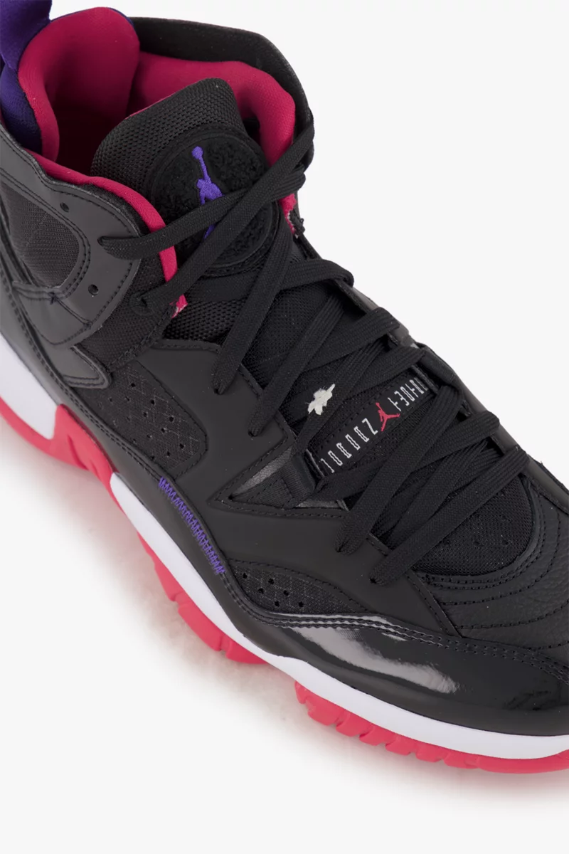 Nike Jumpman Two Trey Herren Sneaker