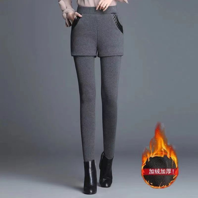 Everose - Hoge taille imitatieleren legging met twee stukken fleecevoering en paneel van imitatieleer