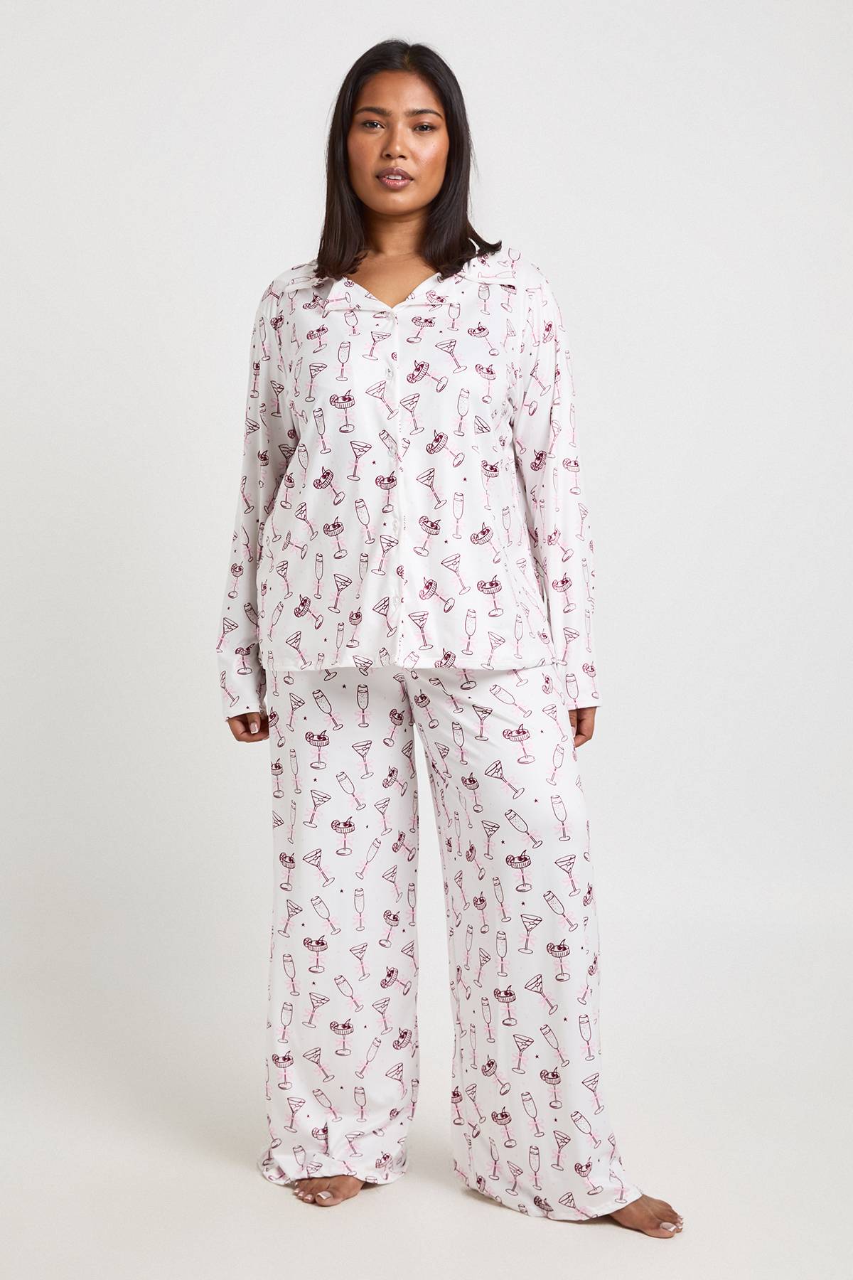 boohoo Ensemble Pyjama Grande Taille Imprimé Nœuds et Cocktails Haut Manches Longues & Pantalon