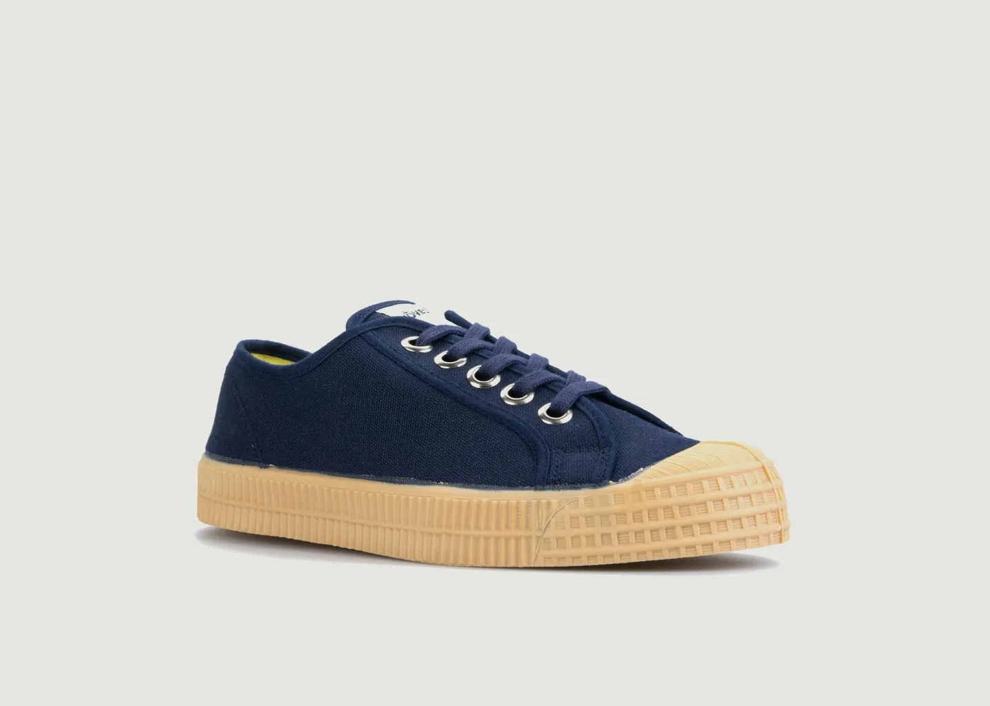 Baskets Star Master Novesta