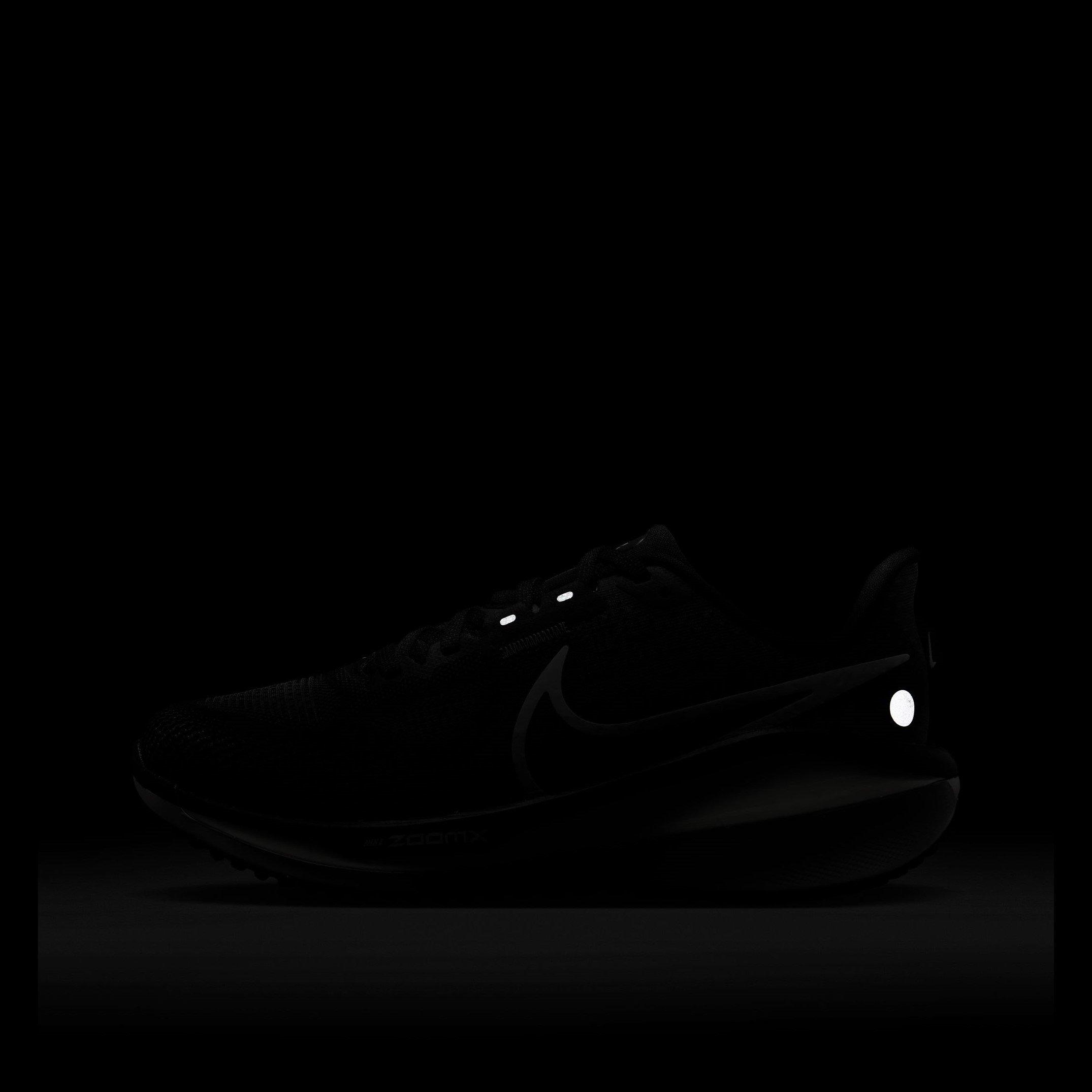 Nike Vomero 17 Womens Road Running Shoes