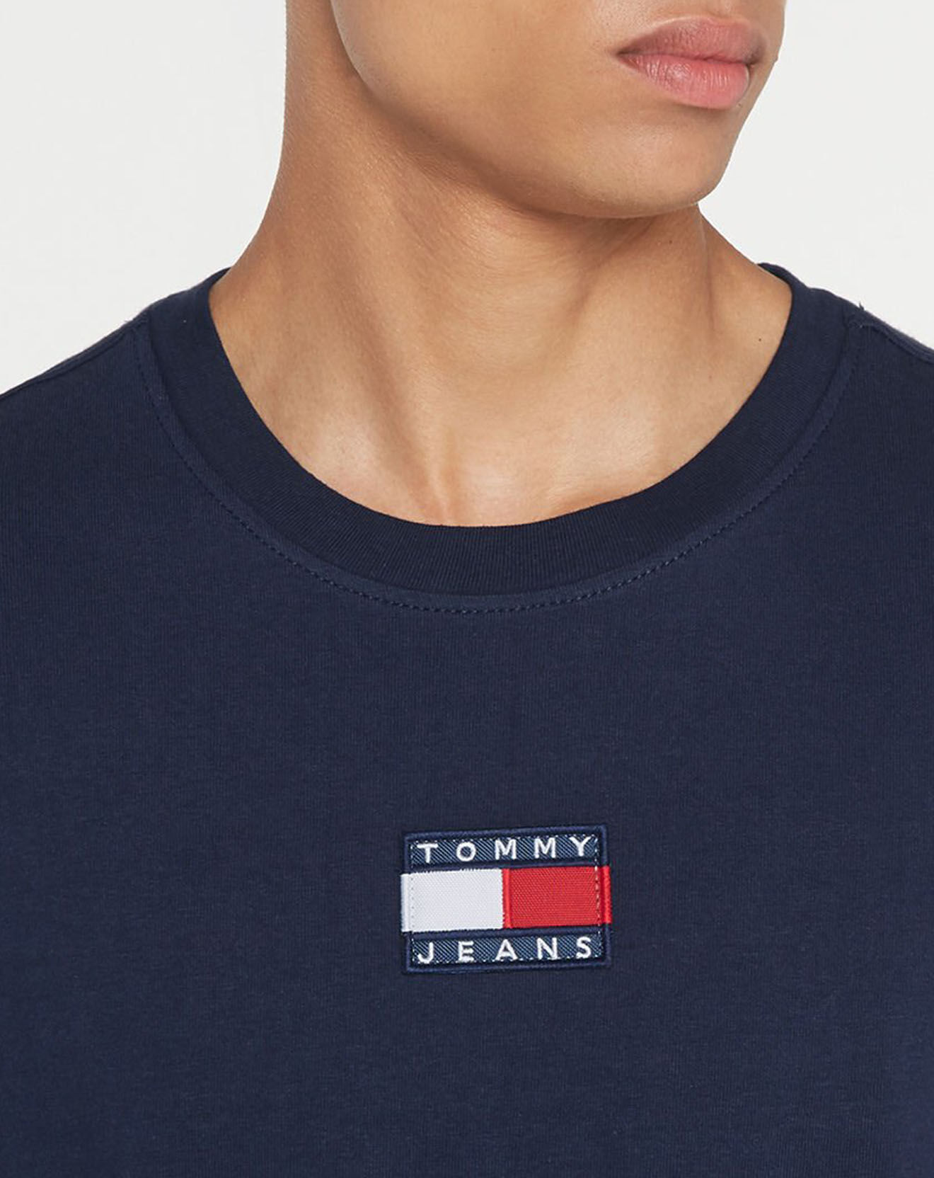 Tommy Jeans T-Shirt 100% Coton Bio Badge bleu marine