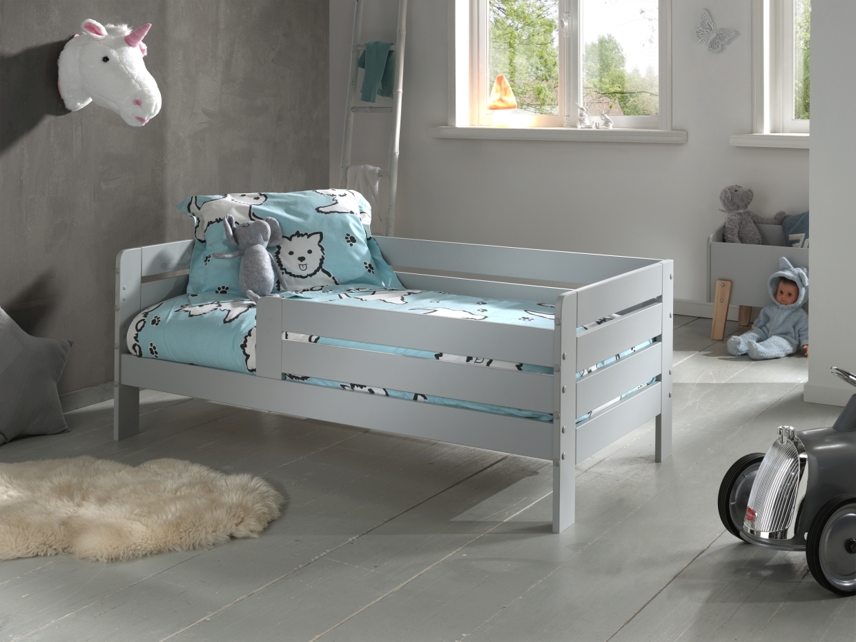 Kinderbett - grau lackiert - Umrandung - Rolllattenrost - 70x140 cm