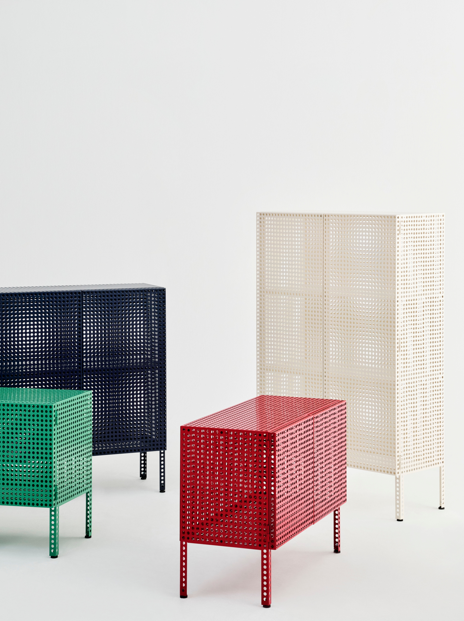 Wandkast Perforated Cabinet Floor S winered