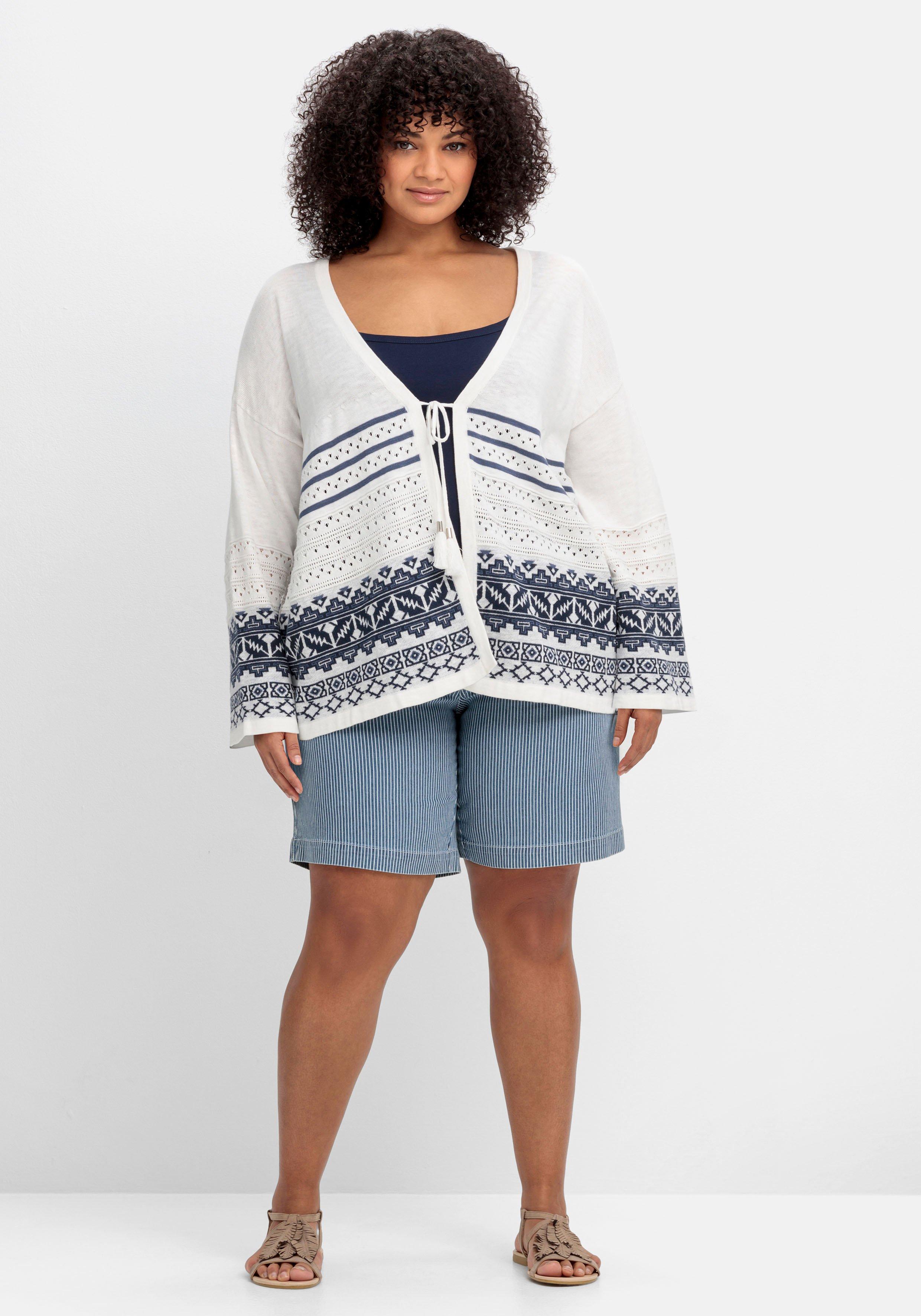 Ajour-Strickjacke mit Bindeband, in A-Linie