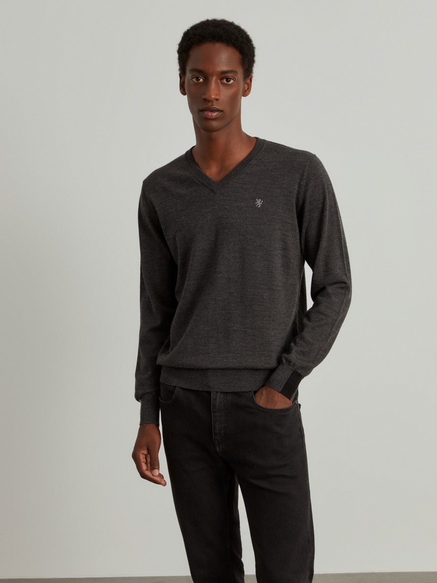Pullover de lã decote em V