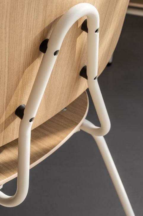 Dining 14 ZA Hout - Frame RAL9005 Jet Black + Eiken Fineer Naturel