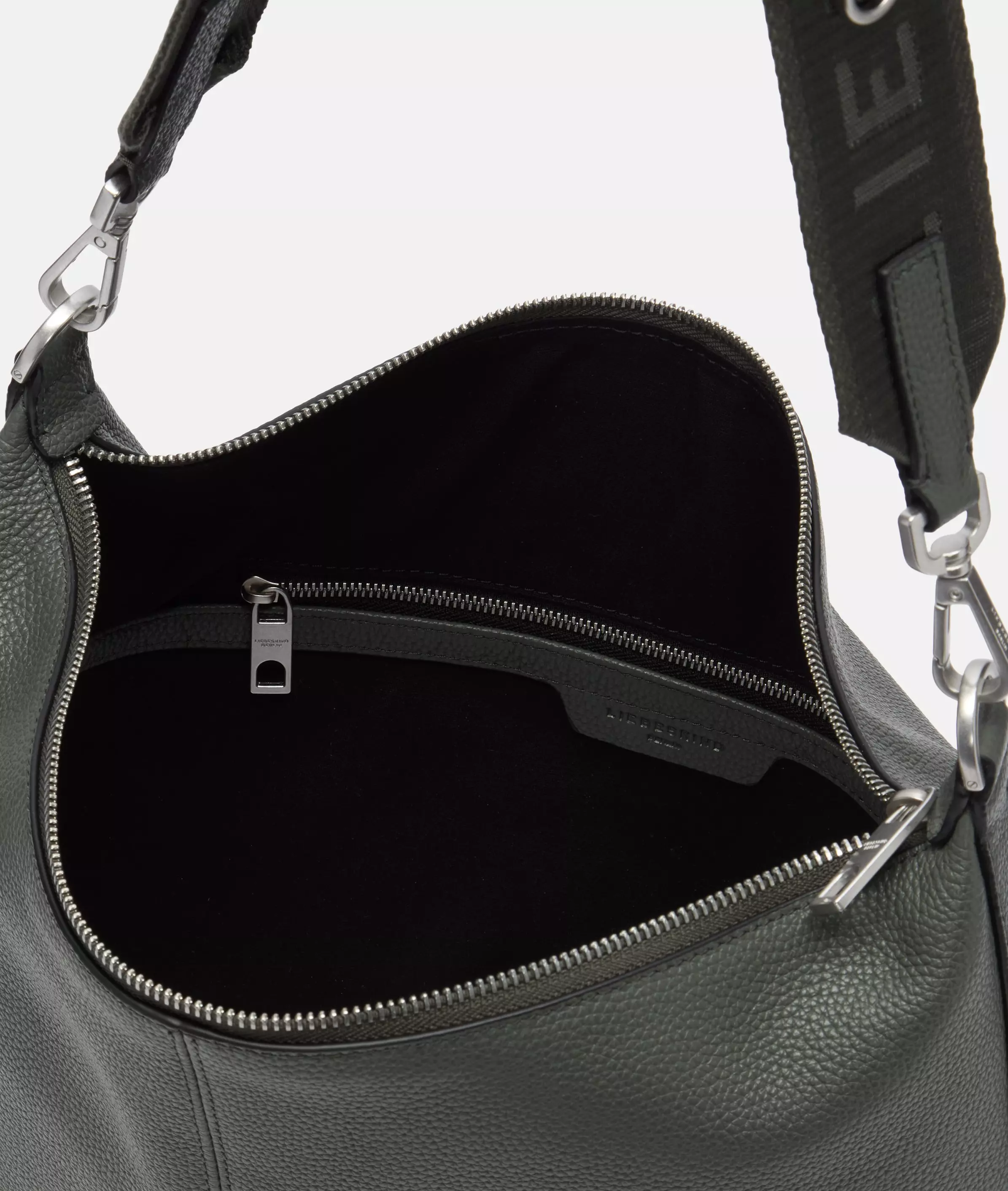 Paris Hobo M Spacious hobo bag made of cowhide leather