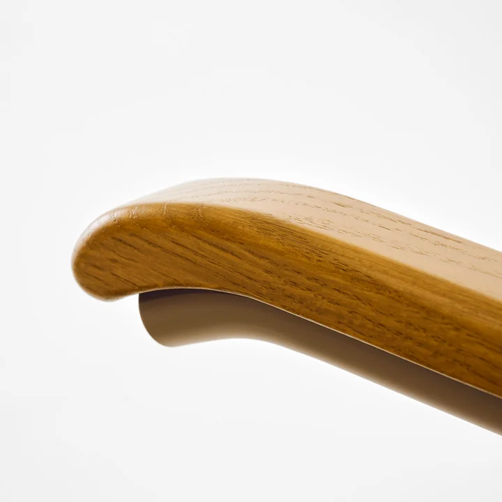 Thonet - S 32 N Stuhl, Chrom / Nussbaum geölt / Netzbespannung schwarz (Pure Materials)